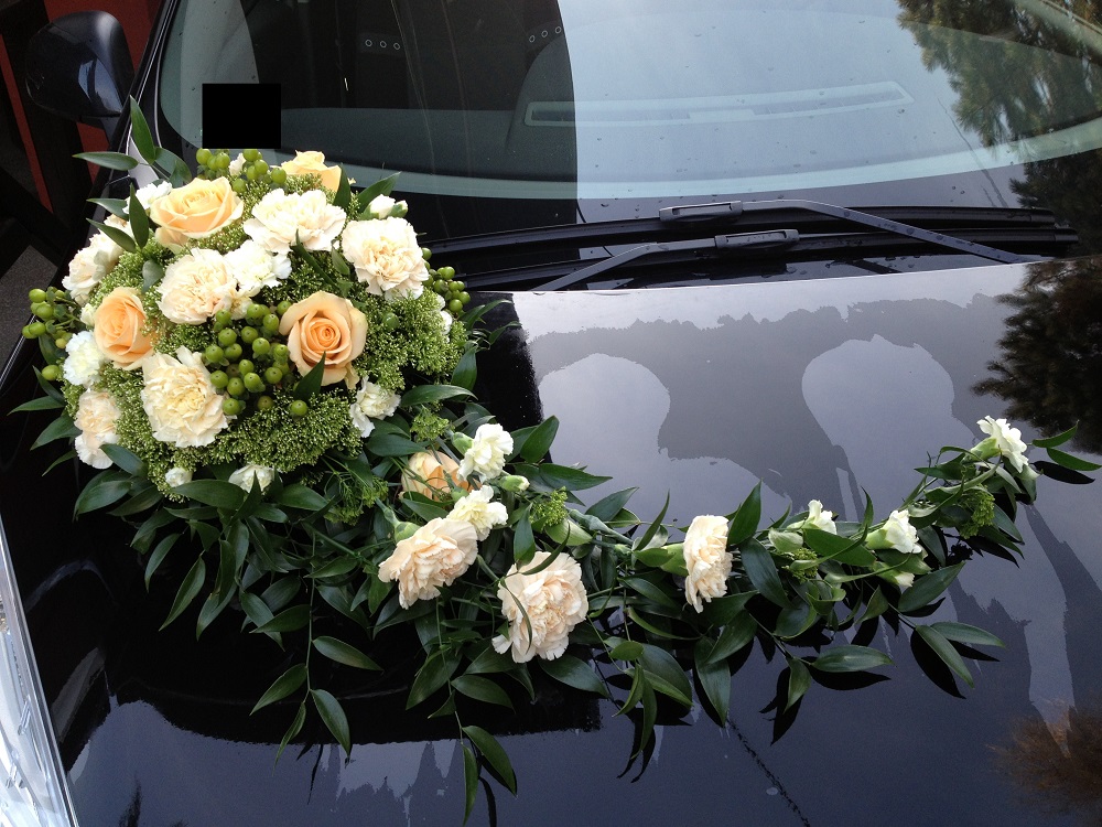 wedding car decoration (24) < Flowers Delivery Gurgaon