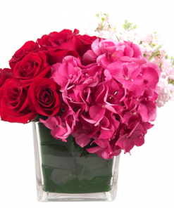 fresh flower vase arrangement roses hydrangea