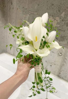 white calla lily bouquet delivery