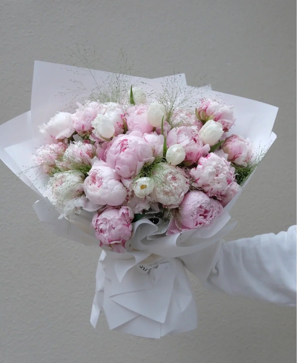 1Hr Peony Delivery Send a Peony Bouquet Fresh Peony Arrangement