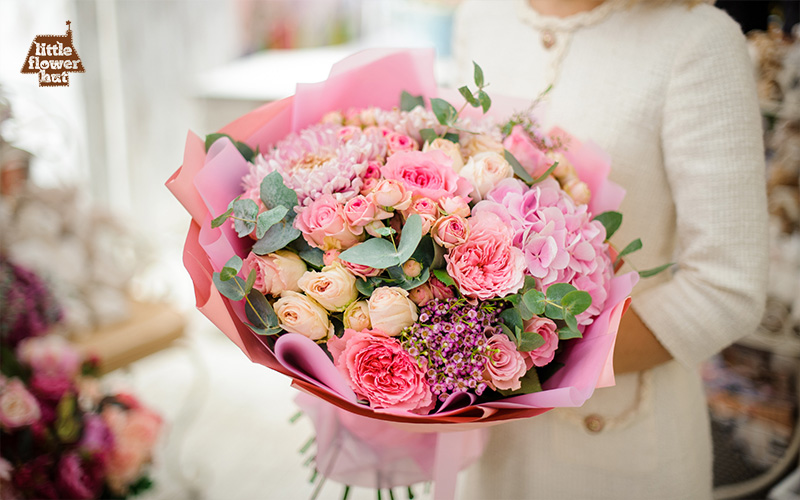 A bouquet of pink flowers