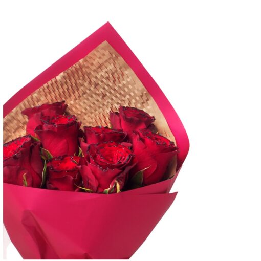KH-137 Understanding Heart rose bouquet close up