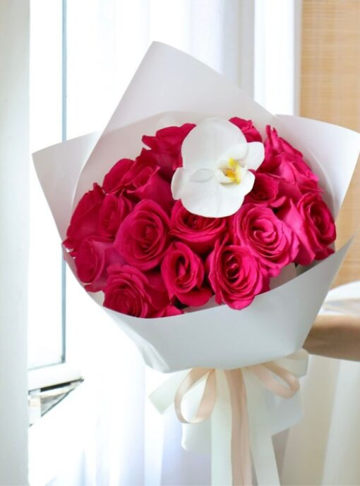 Personalized flower arrangement rose